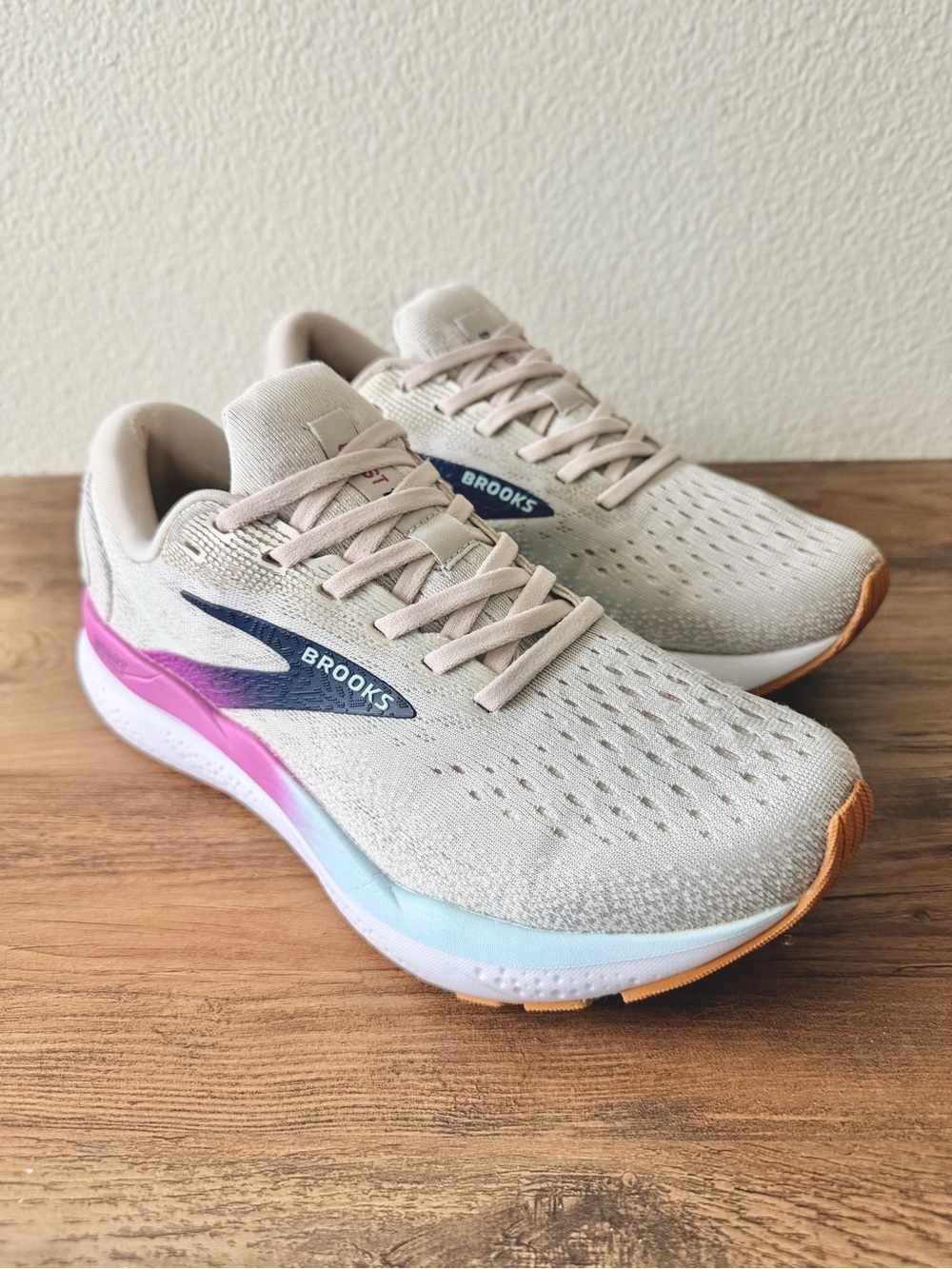 Brooks Womens Ghost 16 Running Shoes in White/Gray/Blue/Pink (8.5 Medium-B)